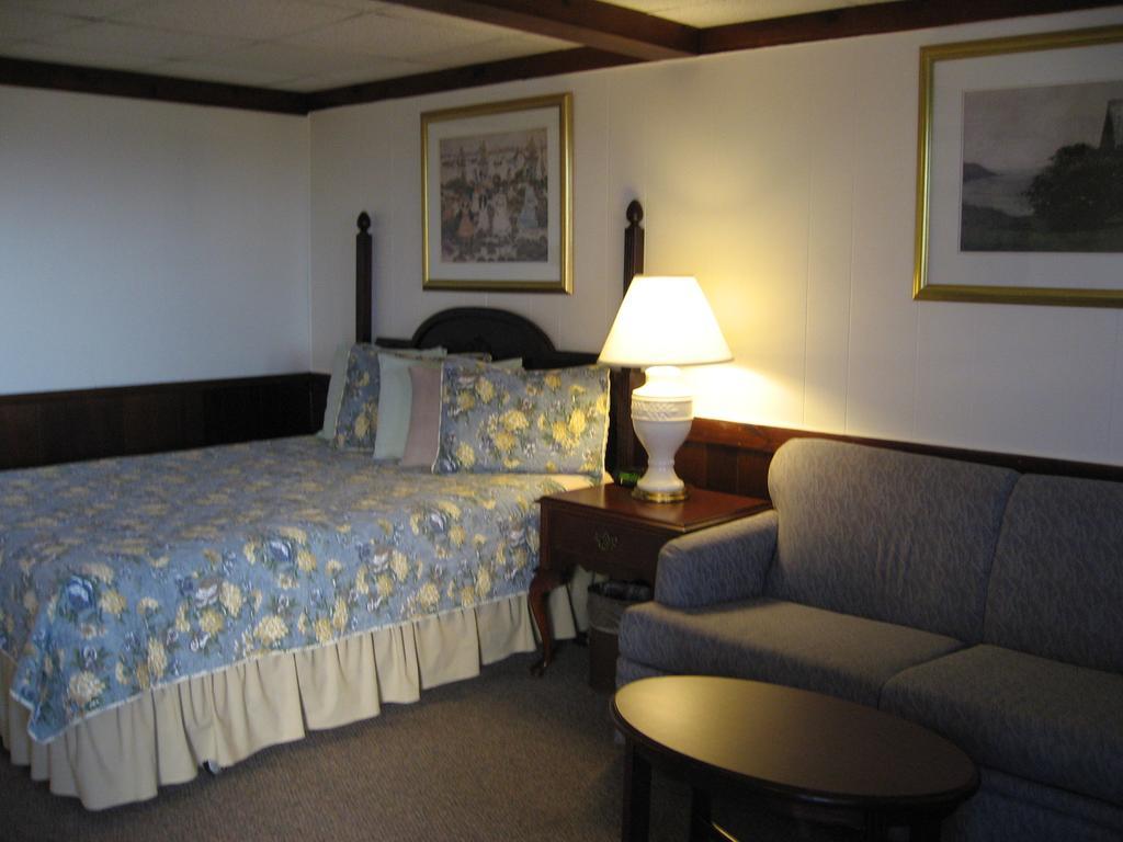 Sea Whale Motel Middletown Exterior foto